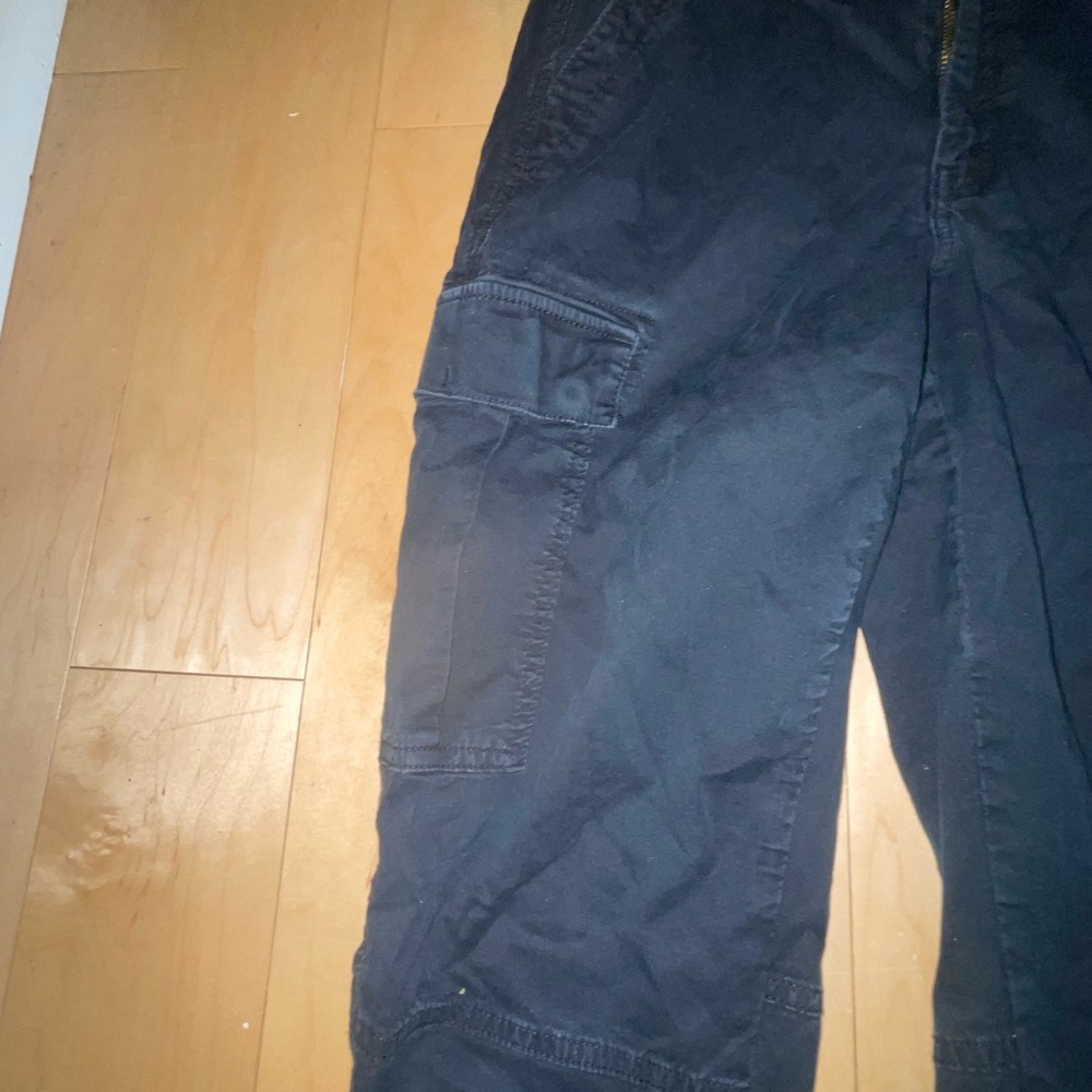Black American eagle cargo pants